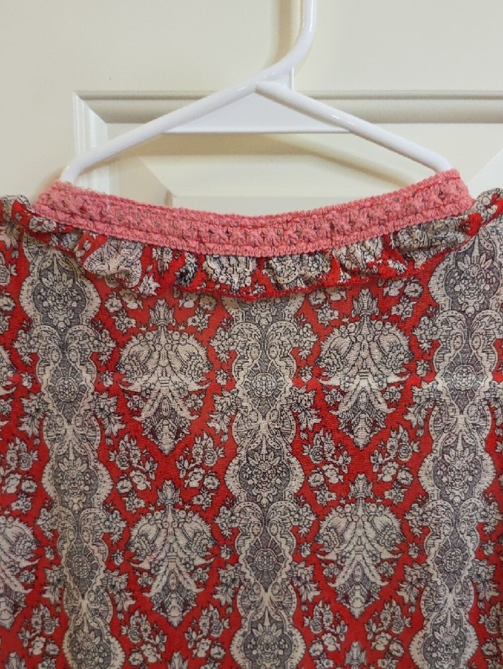 Red Printed Short-Sleeve Button-Front Peplum Blouse - Picture 10 of 11